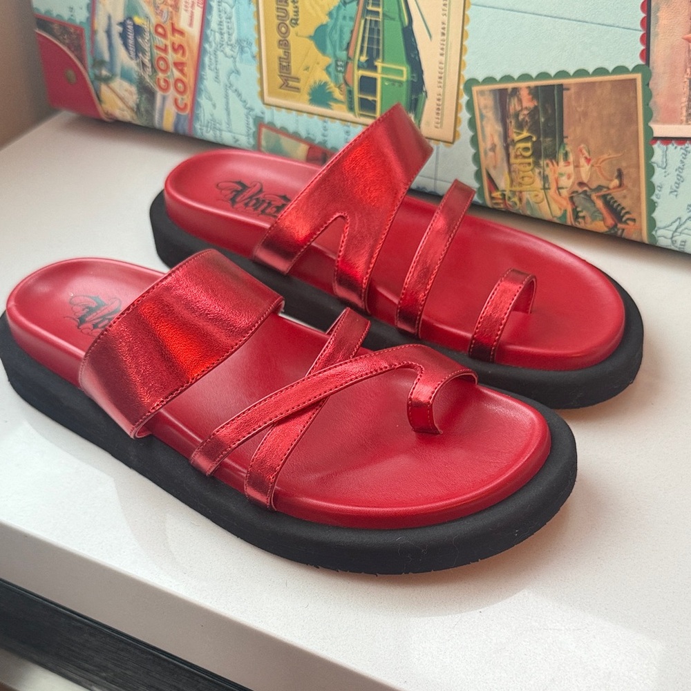 KVD new Vibrant Red Women's Sandals size 10